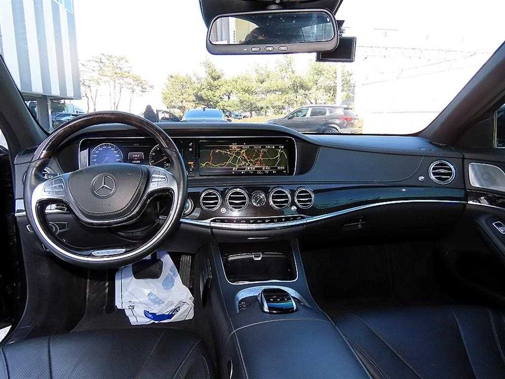 Mercedes Benz S Class - Vista 7