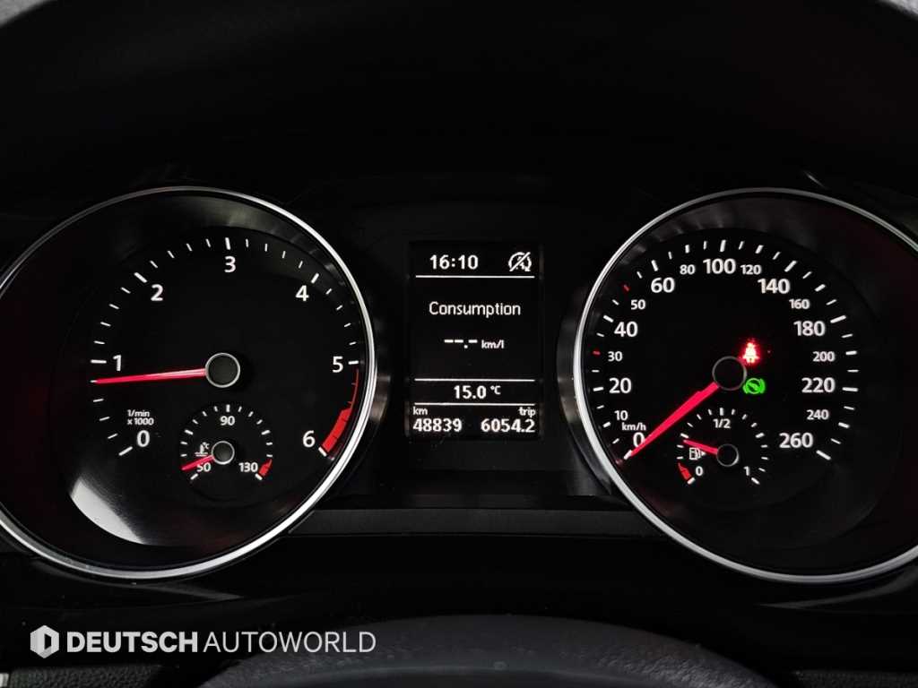 Volkswagen Jetta - Vista 8