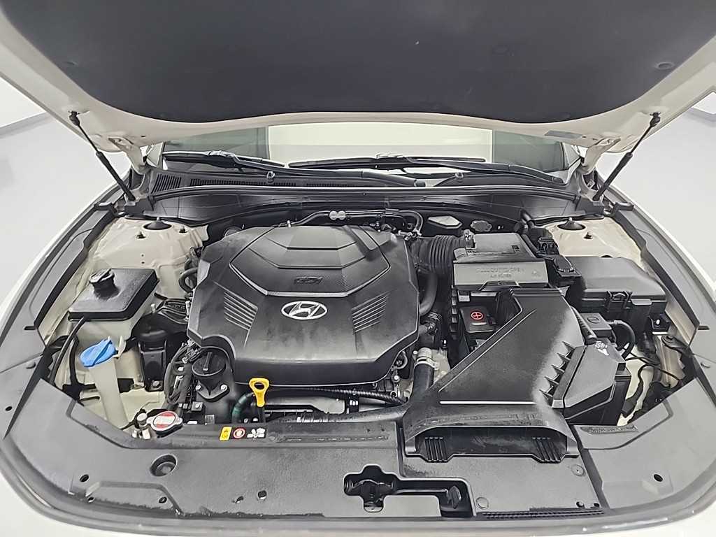 HYUNDAI Grandeur - Vista 5