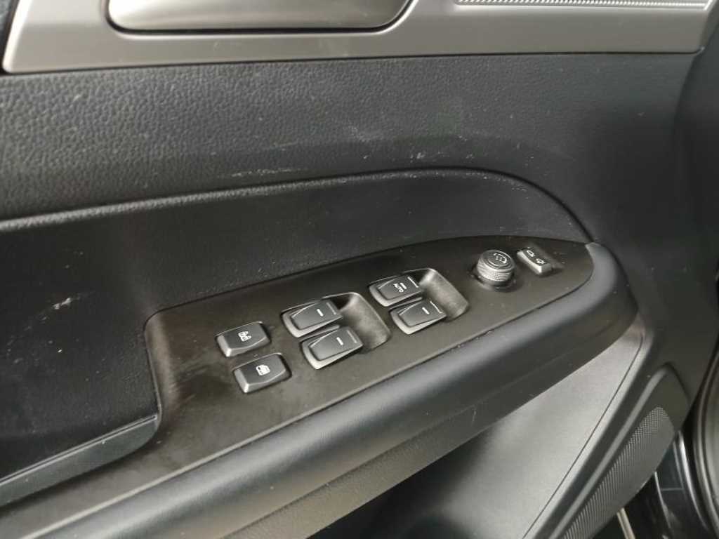 Ssangyong Rexton - Vista 10