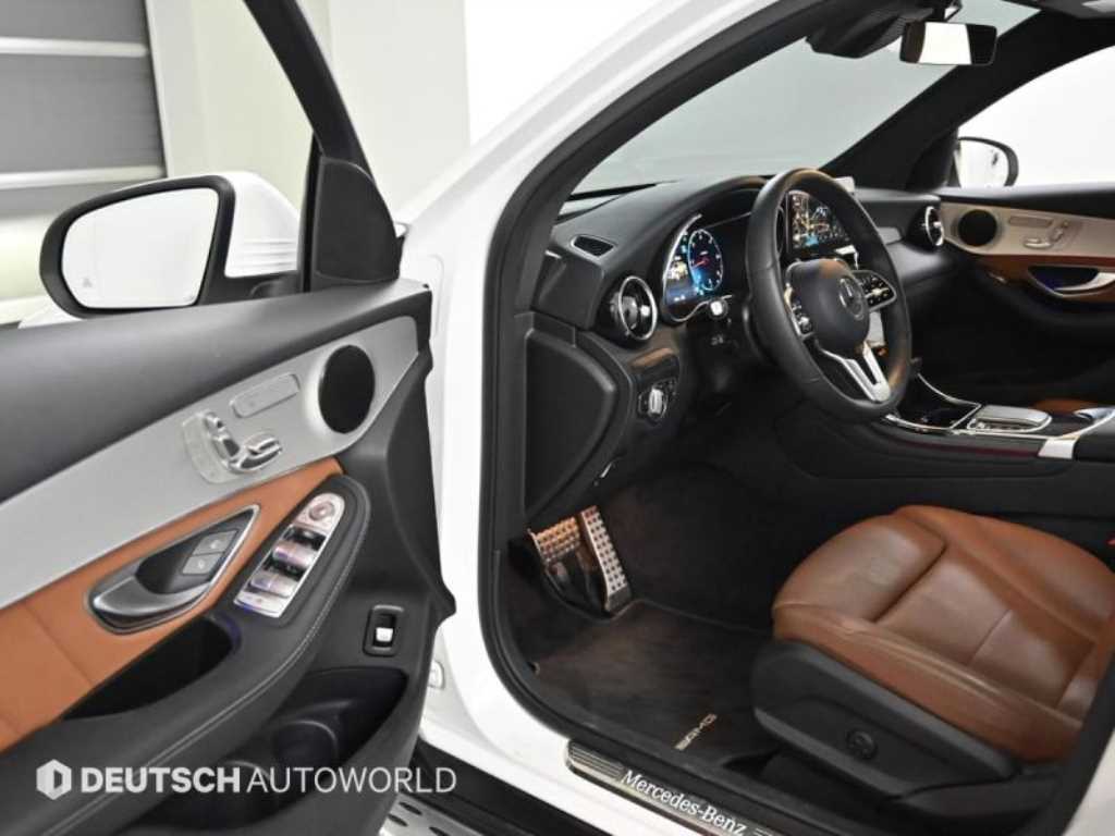 Mercedes Benz GLC Class - Vista 11