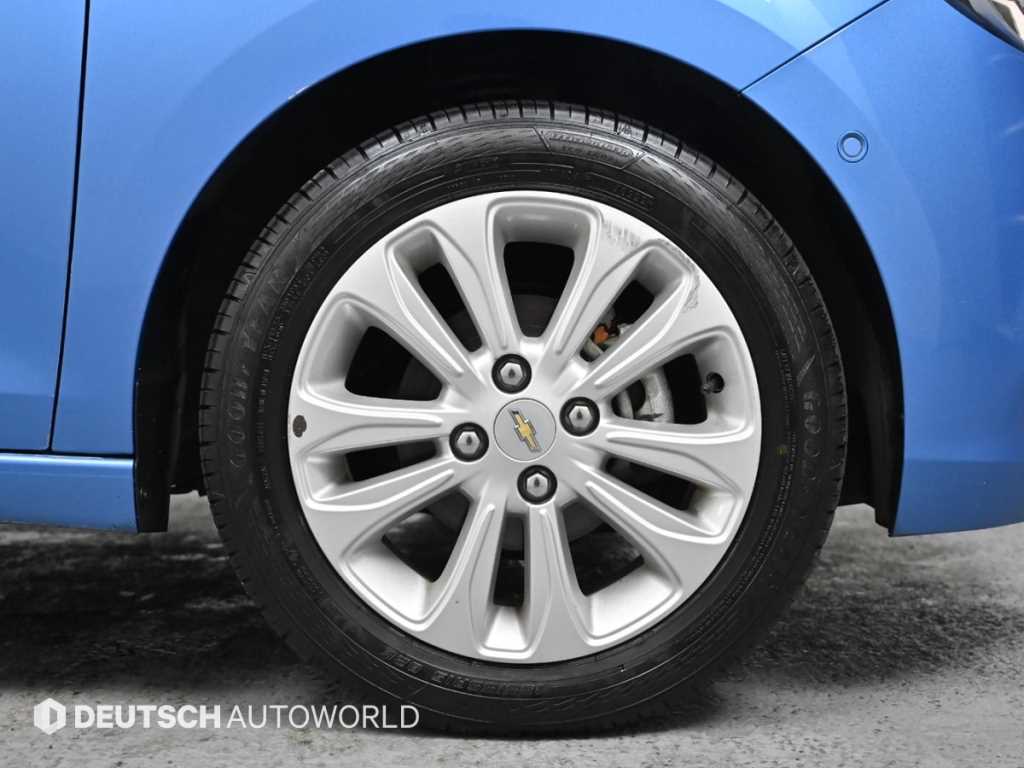 Chevrolet Spark - Vista 5