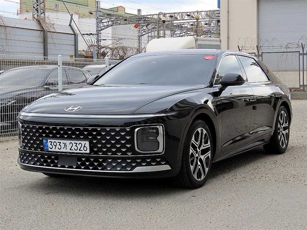 HYUNDAI Grandeur - Vista 2