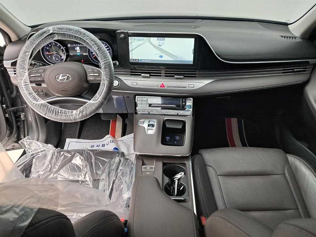 HYUNDAI Grandeur - Vista 6
