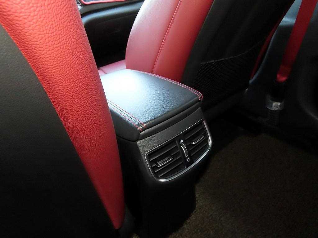 HYUNDAI Avante 2018 Blanco - Importación desde Corea - HF Imports Iquique - Foto 17