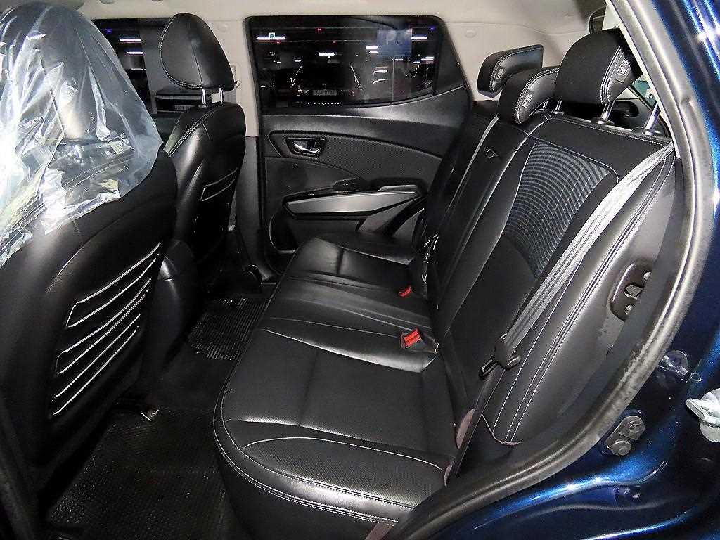 Ssangyong Tivoli - Vista 7