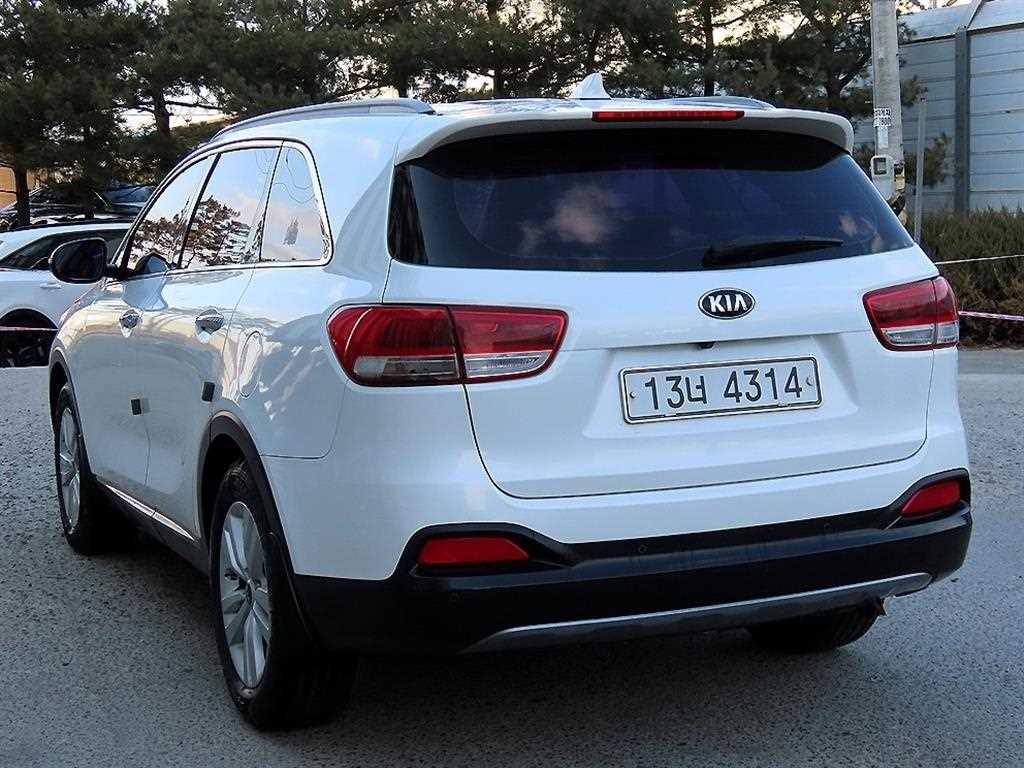 KIA Sorento - Vista 3