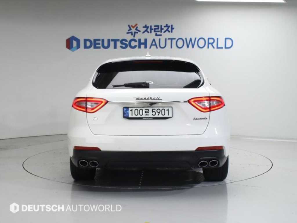 Maserati Levante - Vista 4