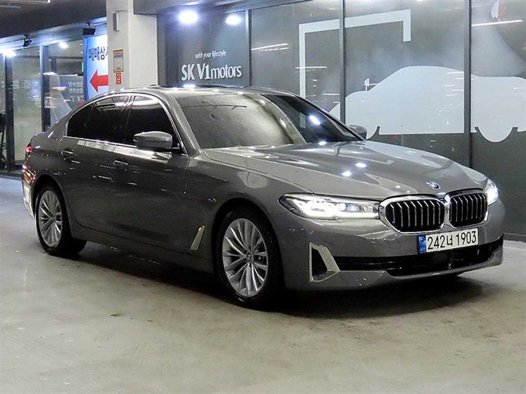 BMW 5 Series 2022 Gris - Importación desde Corea - HF Imports Iquique - Foto 1