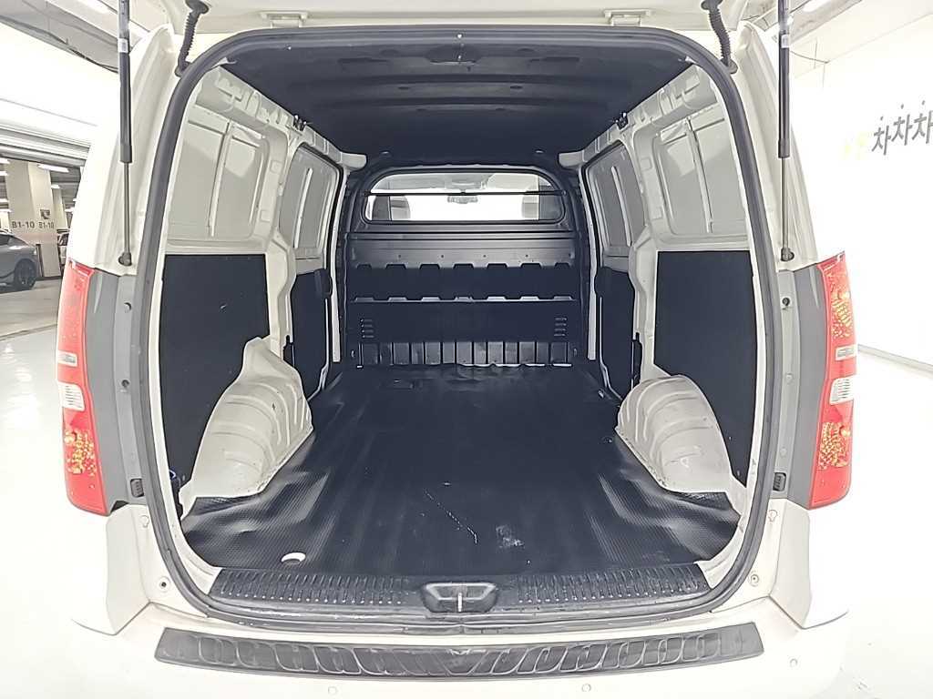 HYUNDAI Starex 2017 Blanco - Importación desde Corea - HF Imports Iquique - Foto 17