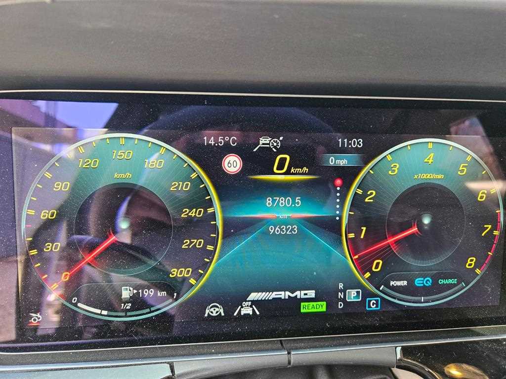 Mercedes Benz AMG GT - Vista 10