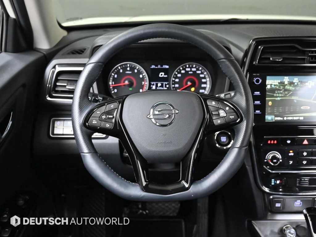 Ssangyong Tivoli 2022 Blanco - Importación desde Corea - HF Imports Iquique - Foto 14