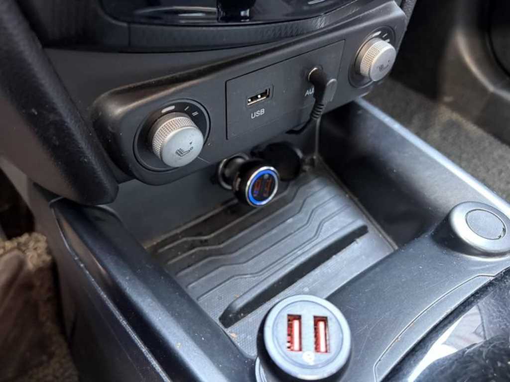 Ssangyong Tivoli - Vista 8