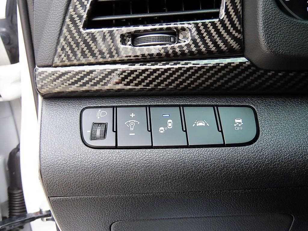 HYUNDAI Avante 2018 Blanco - Importación desde Corea - HF Imports Iquique - Foto 13