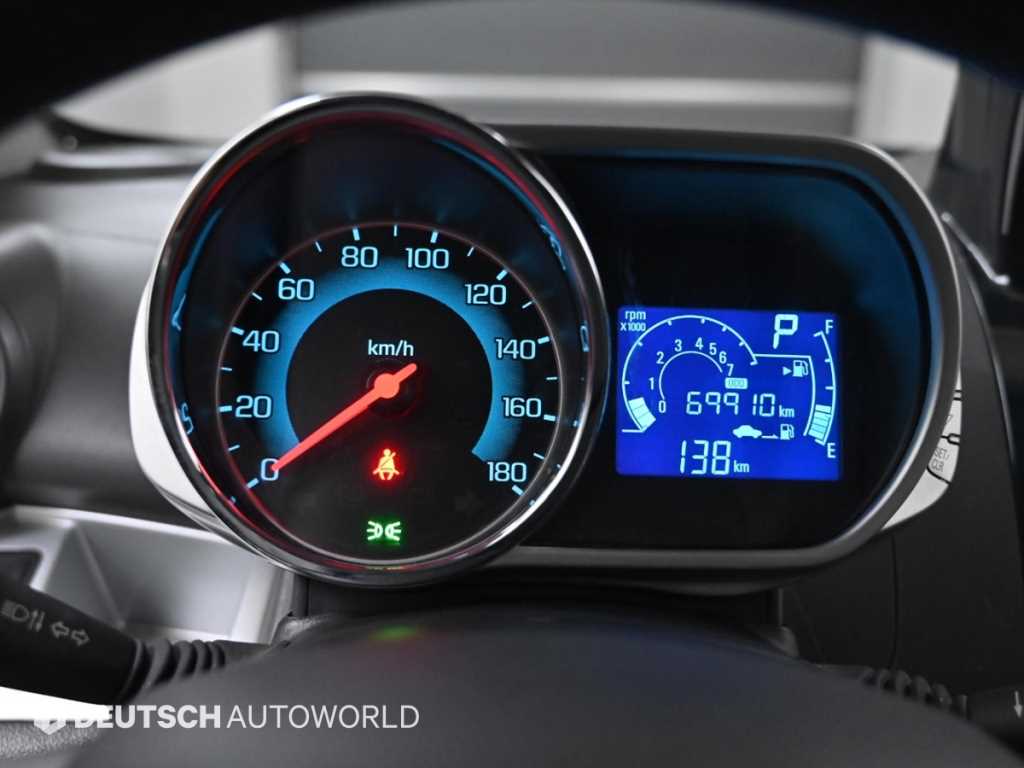 Chevrolet Spark - Vista 8