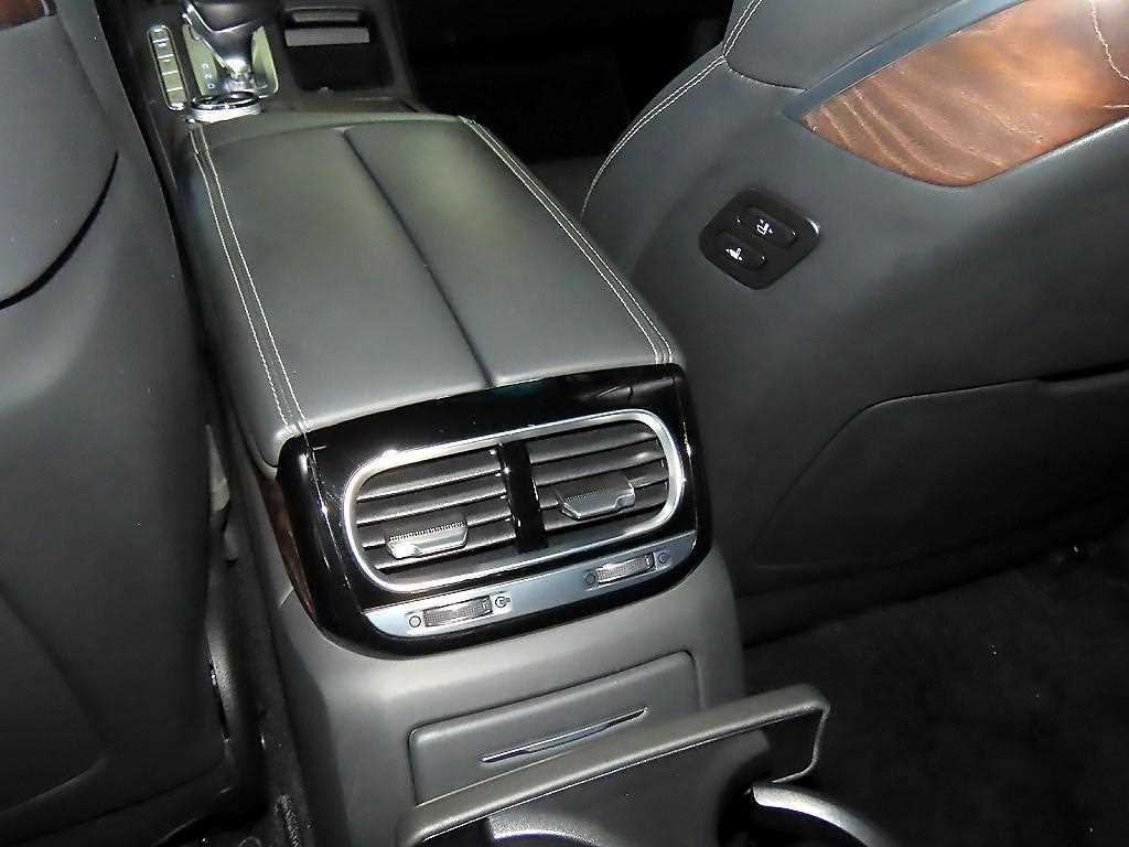 Genesis G90 2019 Gold color - Importación desde Corea - HF Imports Iquique - Foto 13