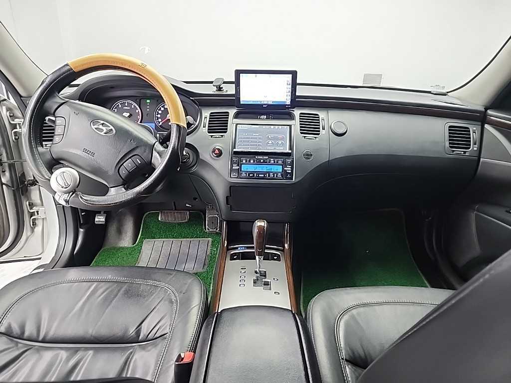 HYUNDAI Grandeur - Vista 7