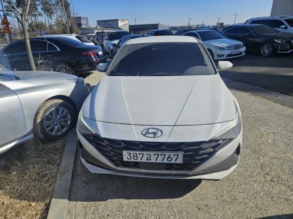 HYUNDAI Avante 2022 Blanco - Importación desde Corea - HF Imports Iquique - Foto 1