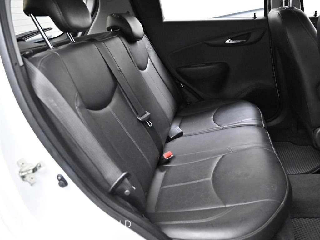 Chevrolet Spark - Vista 12