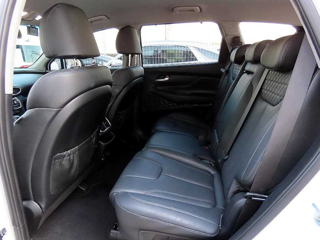 HYUNDAI Santa Fe - Vista 6