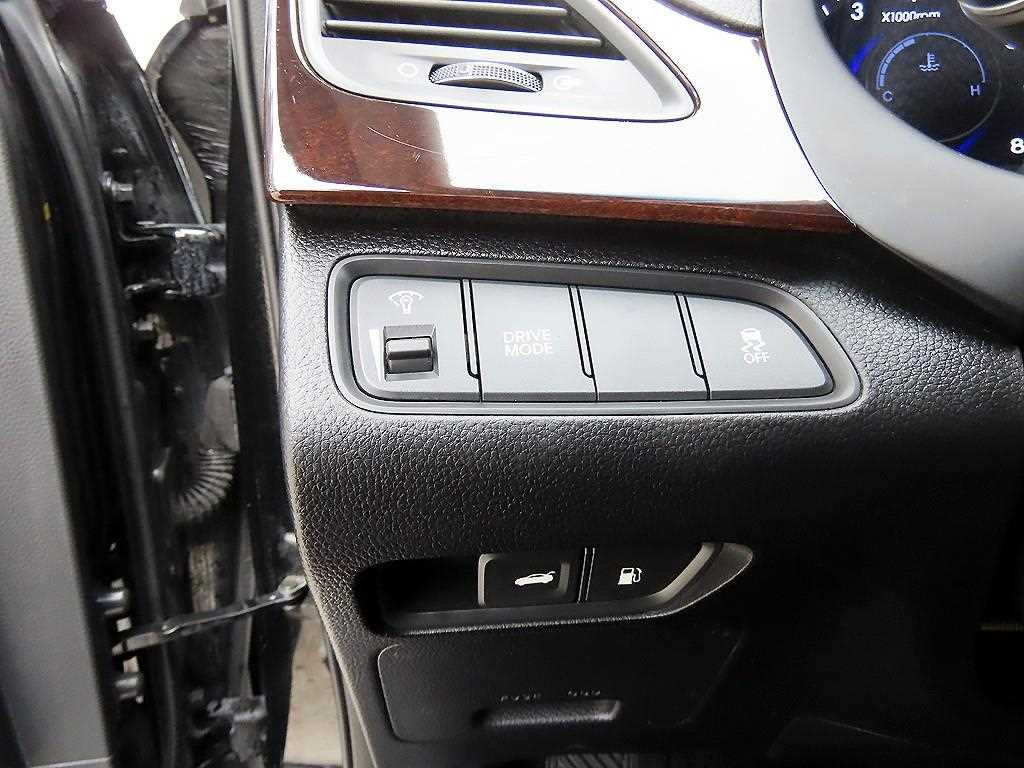 HYUNDAI Grandeur - Vista 12