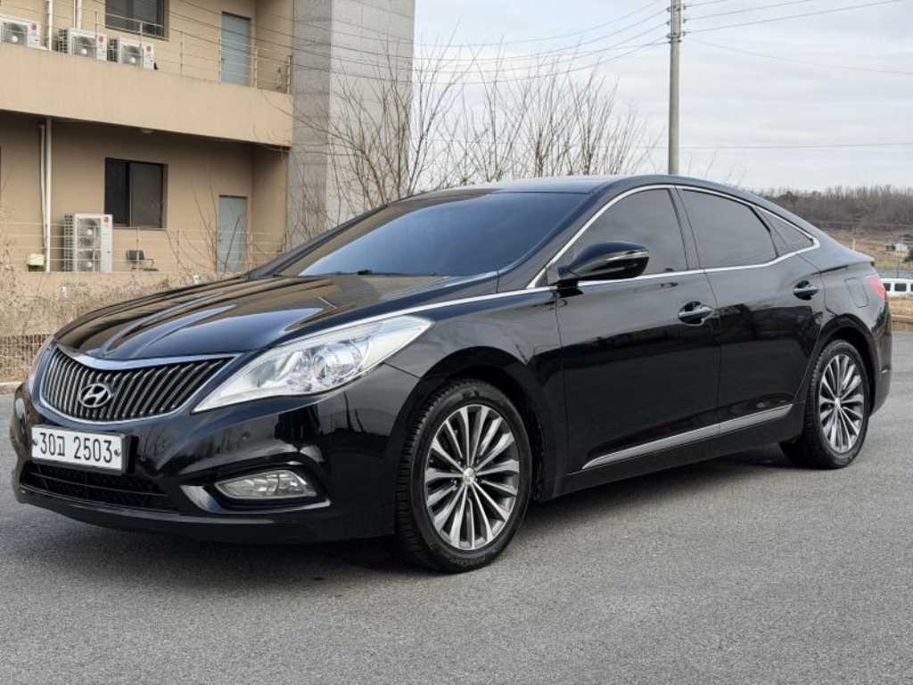 HYUNDAI Grandeur - Vista 8