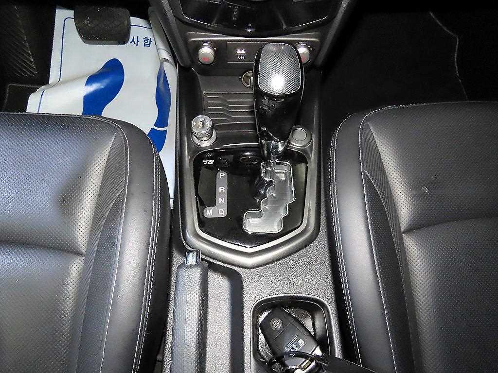 Ssangyong Tivoli - Vista 12