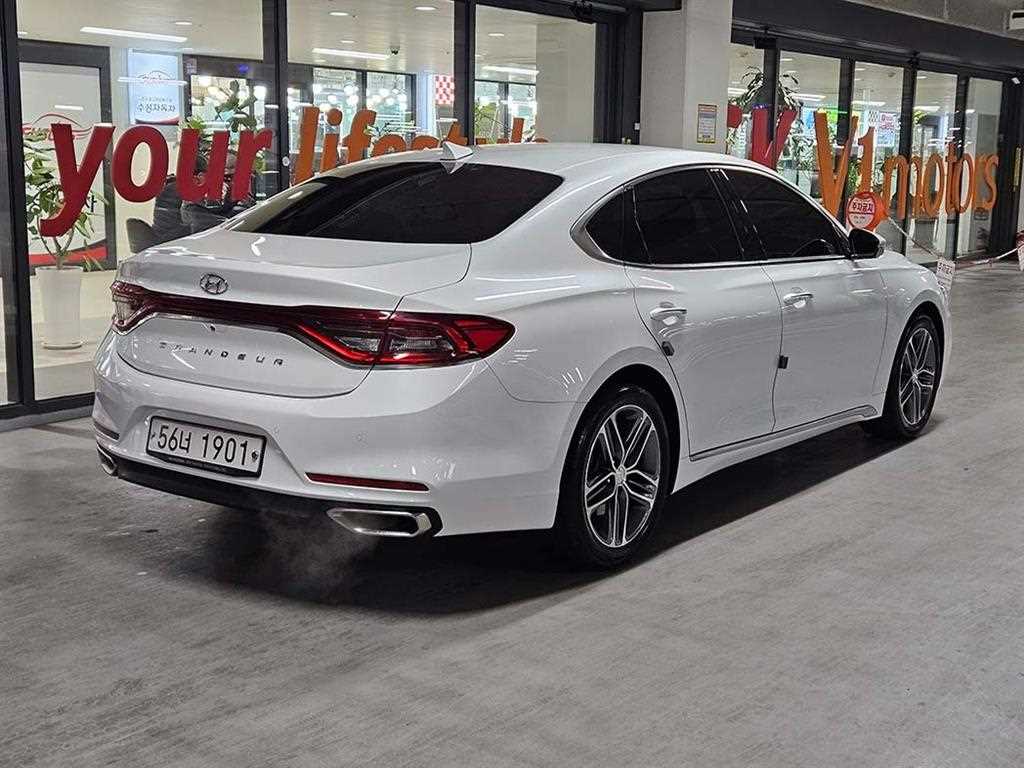 HYUNDAI Grandeur - Vista 4
