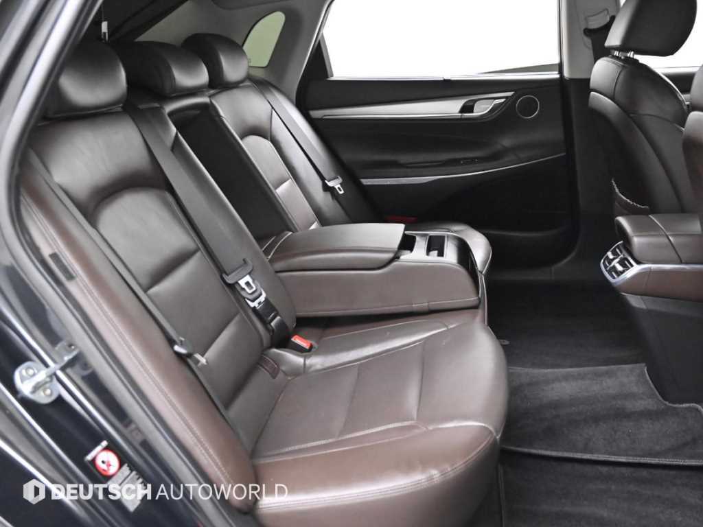 HYUNDAI Grandeur - Vista 12