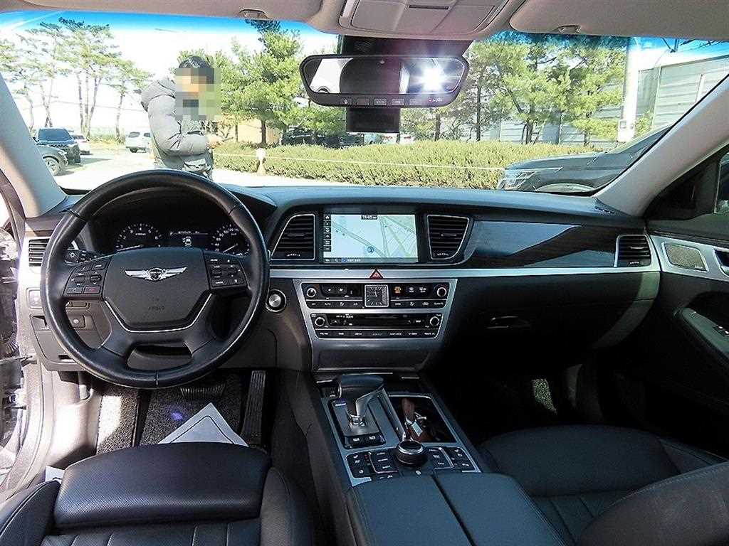 Genesis G80 - Vista 7