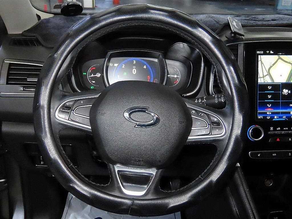 SAMSUNG QM6 - Vista 8