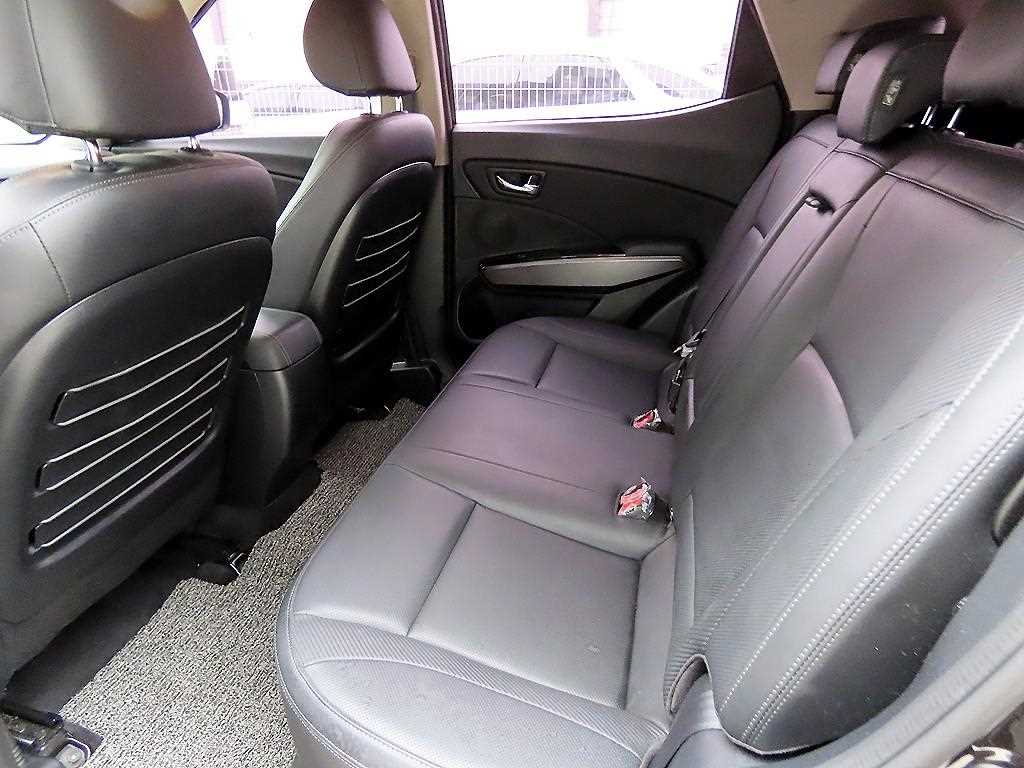 Ssangyong Tivoli - Vista 6