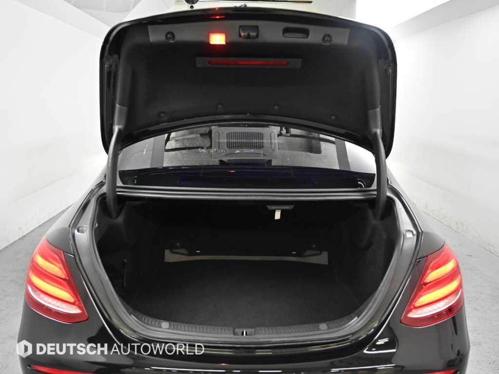 Mercedes Benz E class 2017 Negro - Importación desde Corea - HF Imports Iquique - Foto 19