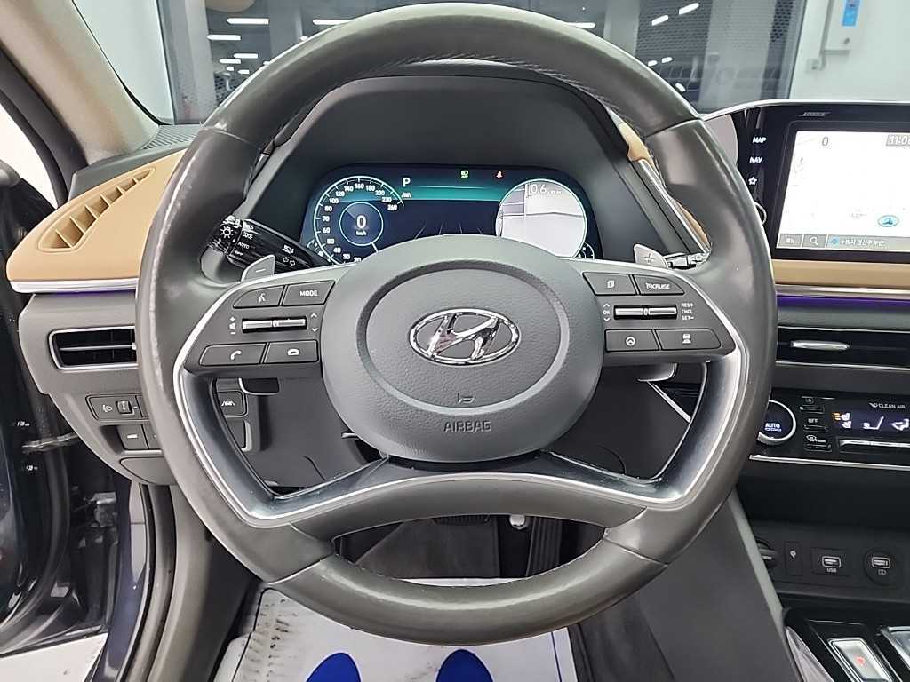 HYUNDAI Sonata - Vista 9