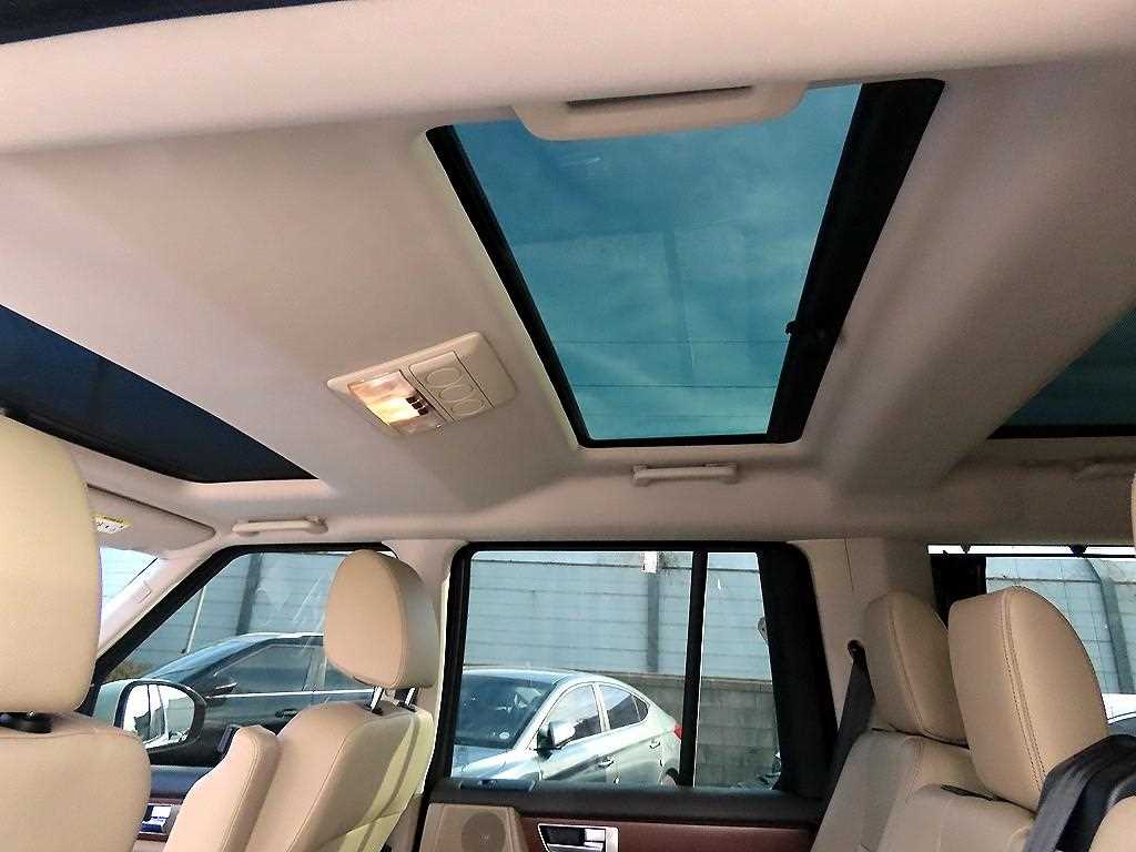 Land Rover Discovery 2016 Blanco - Importación desde Corea - HF Imports Iquique - Foto 17