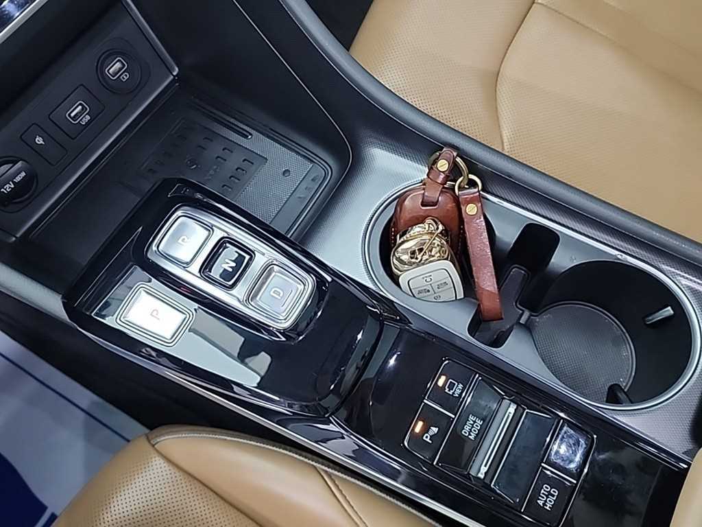 HYUNDAI Sonata - Vista 8