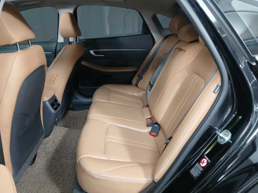 HYUNDAI Sonata - Vista 7