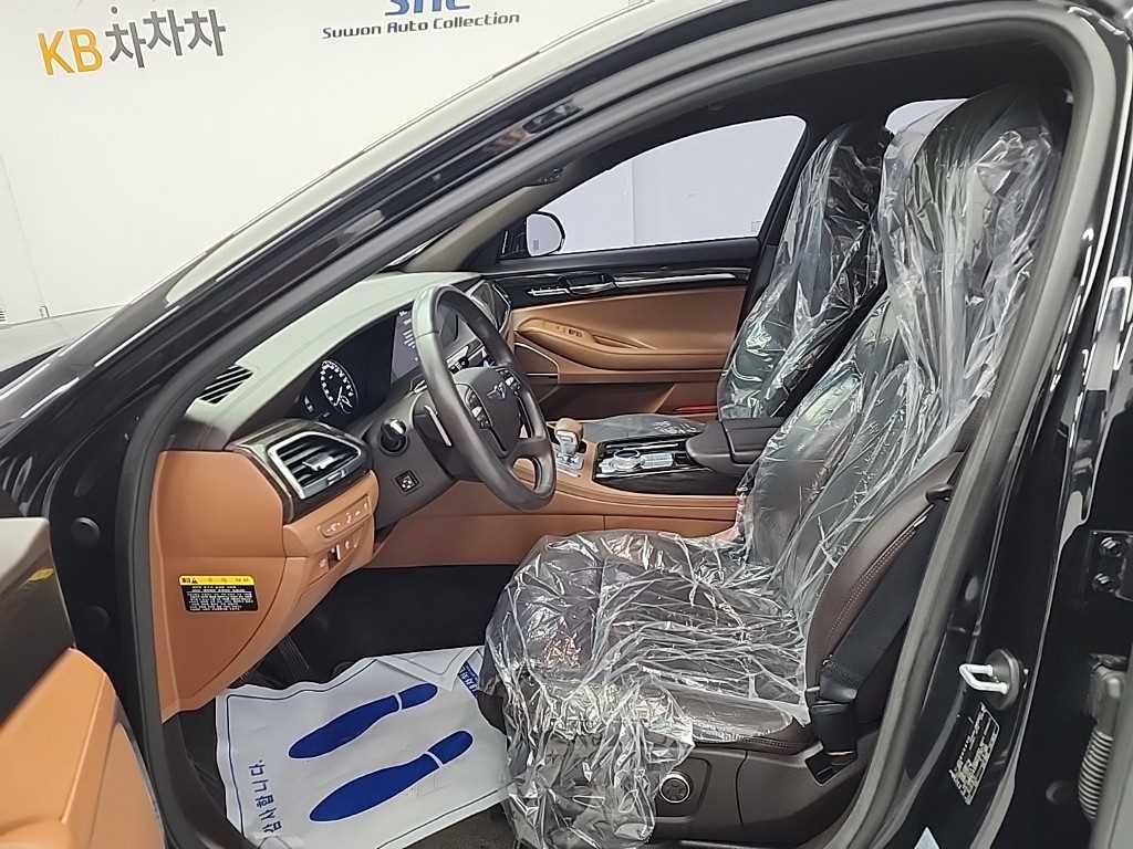 Genesis G90 - Vista 11