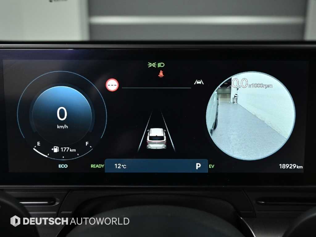 HYUNDAI Kona - Vista 8