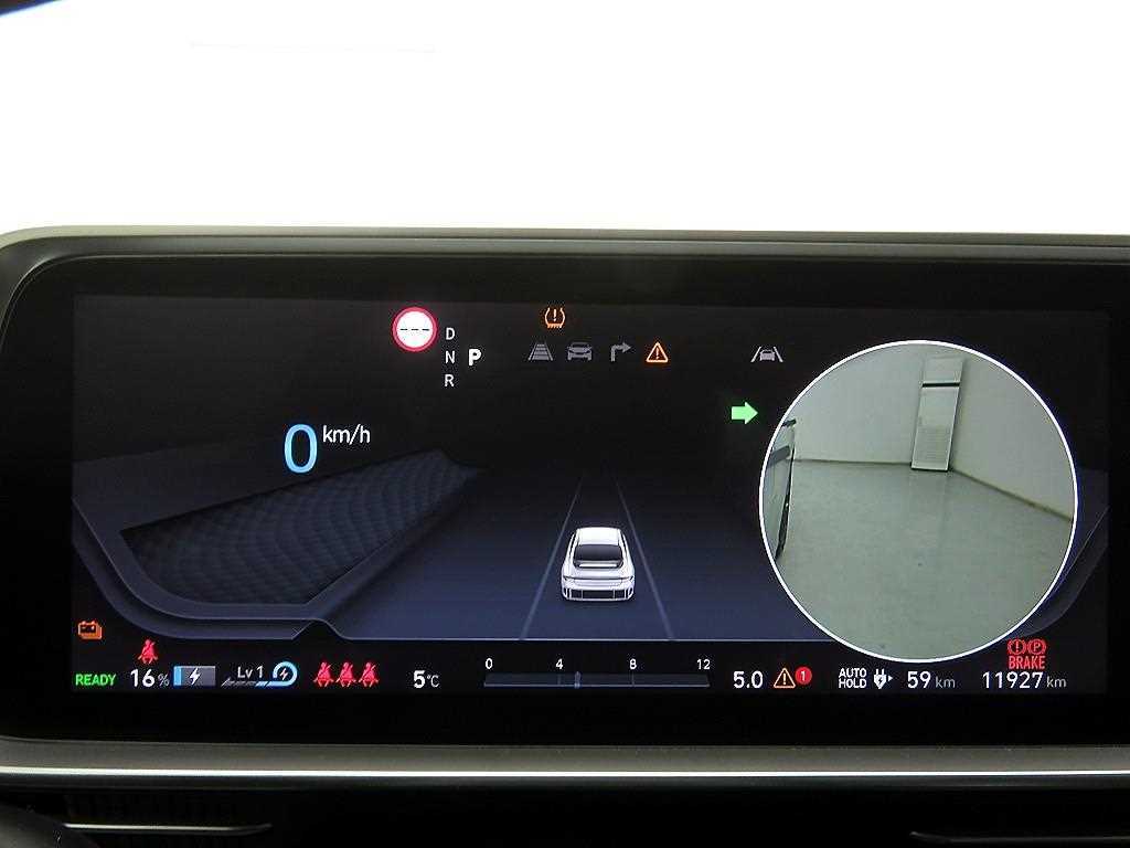 HYUNDAI Ioniq 6 - Vista 12