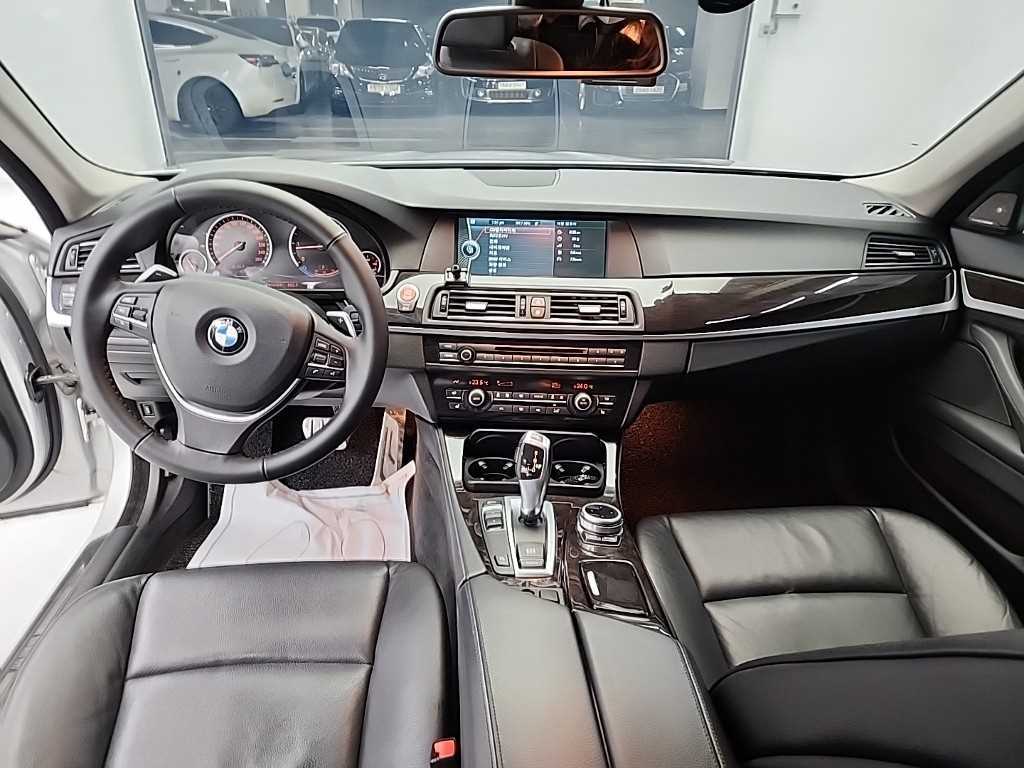 BMW 5 Series - Vista 7