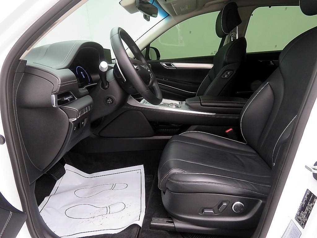 Genesis GV80 - Vista 7