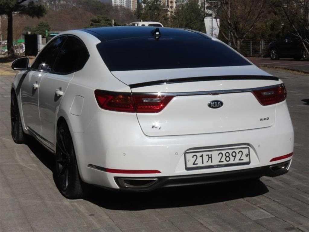KIA K7 - Vista 4