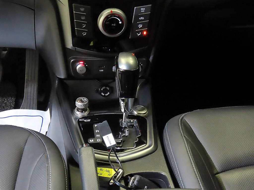 Ssangyong Tivoli - Vista 12