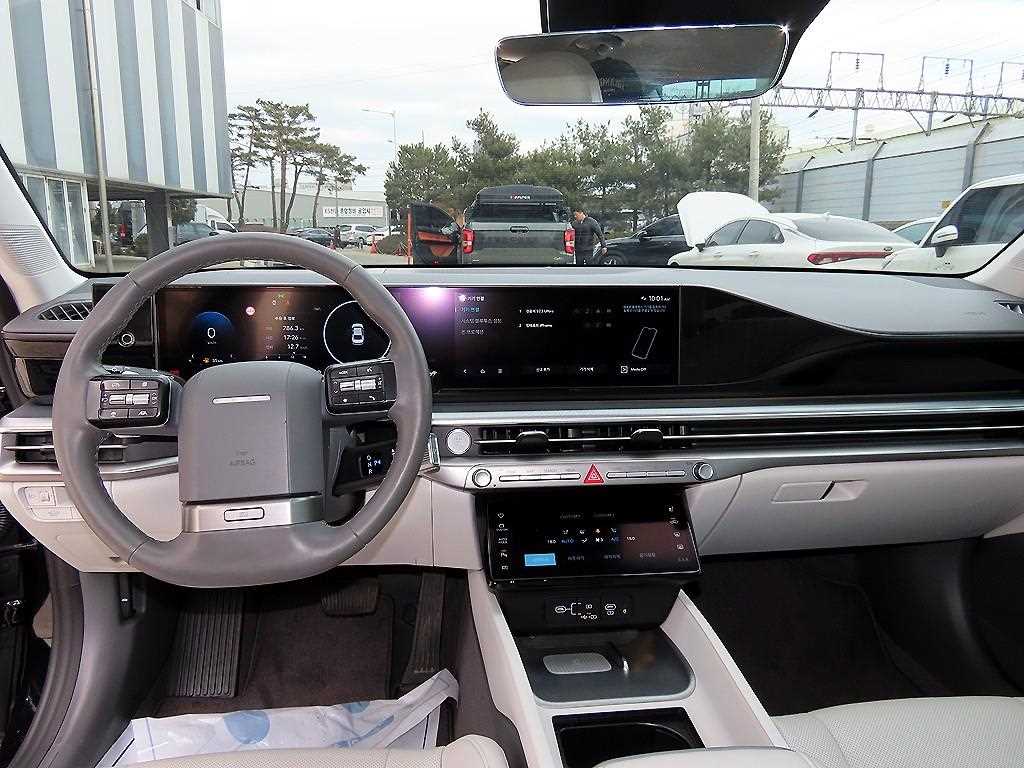 HYUNDAI Grandeur - Vista 7