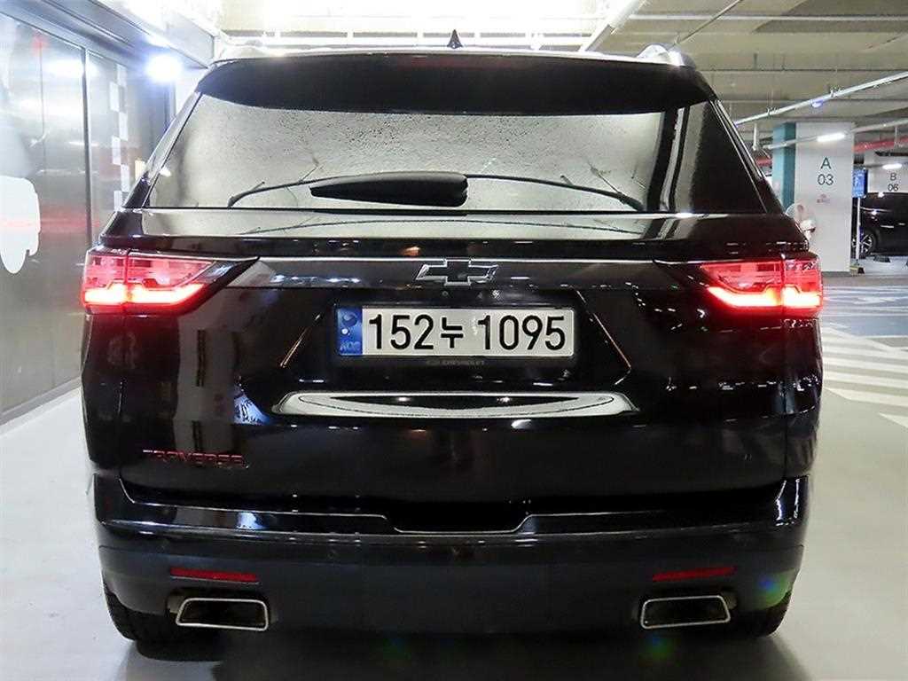 Chevrolet Travers - Vista 5