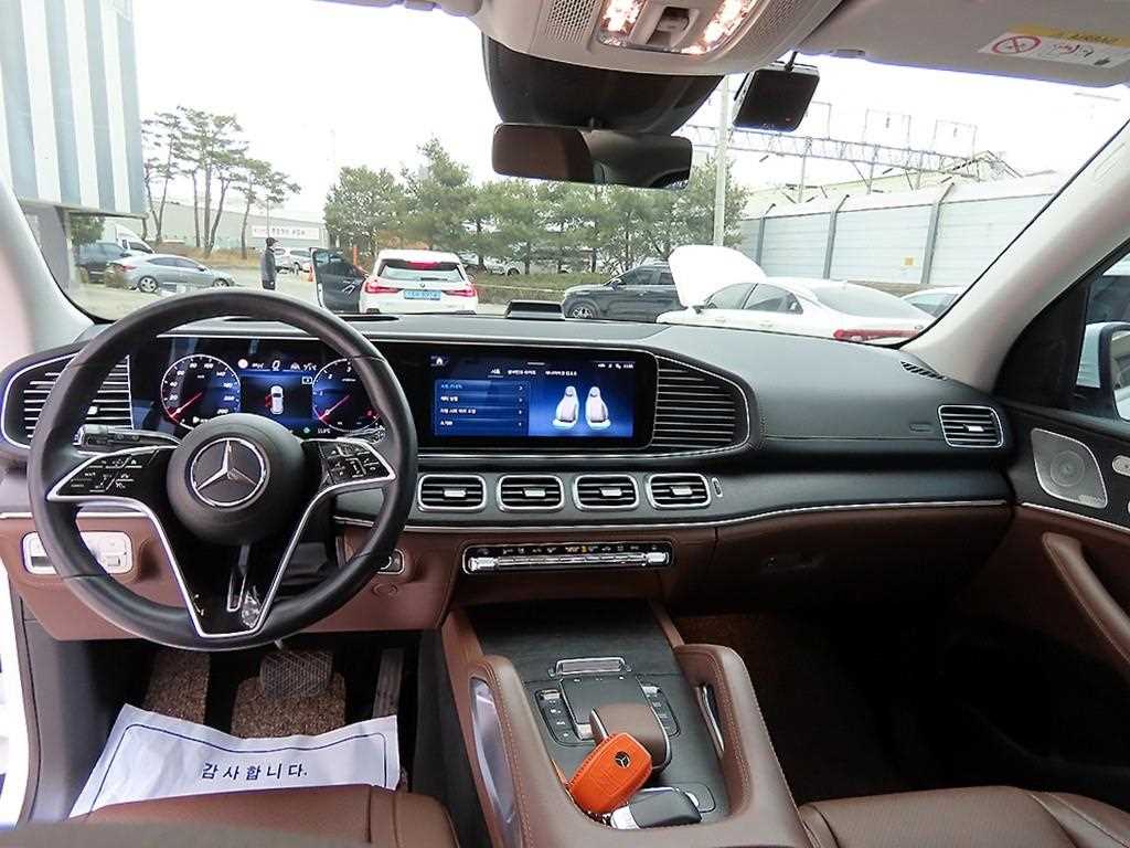 Mercedes Benz GLE Class - Vista 7