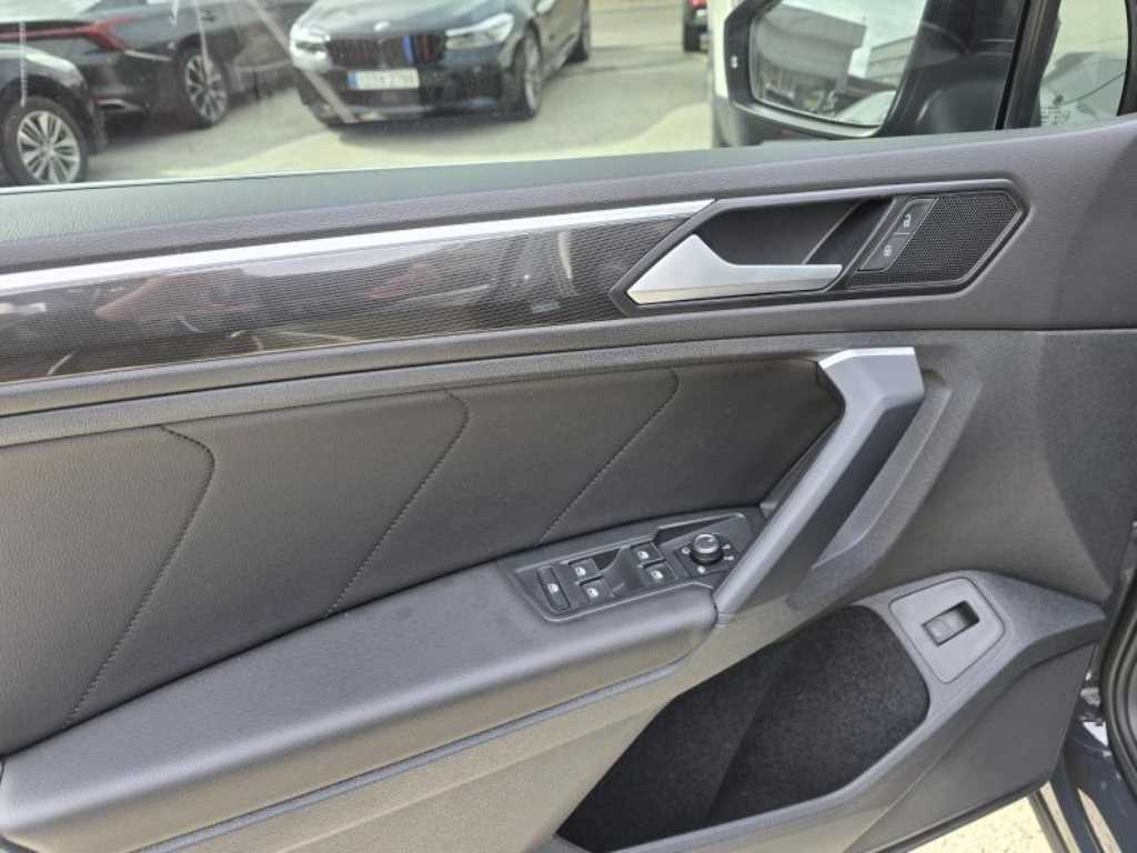 Volkswagen Tiguan - Vista 5