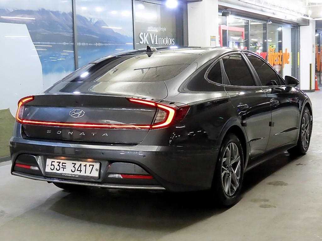 HYUNDAI Sonata - Vista 4