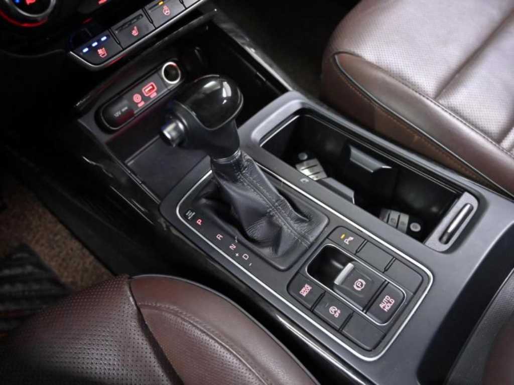 KIA Sorento - Vista 9